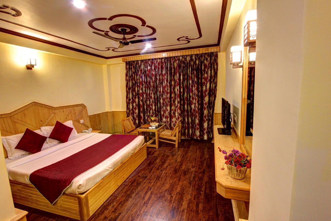 Bed & Breakfast Holiday Manali (Himachal Pradesh)